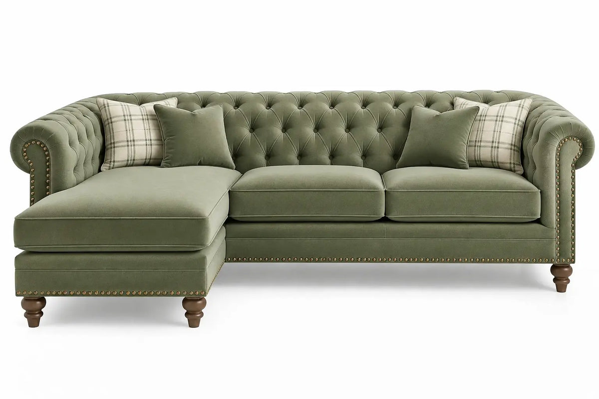 Sofá esquinero tapizado con botones decorativos, verde y marrón